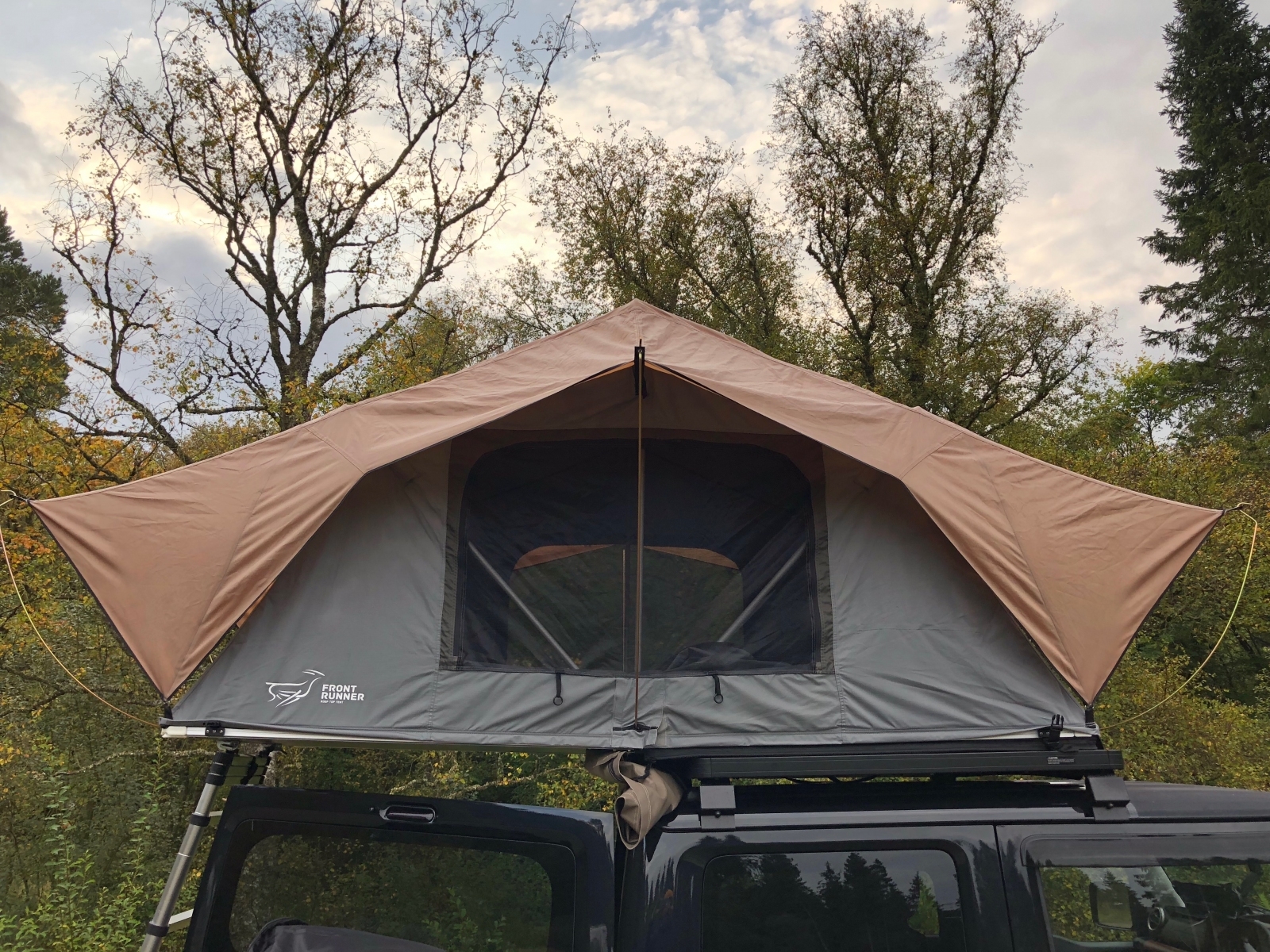 How to make Suzuki Jimny Ultralight Roof Tent Set Up - Geordie Jimny