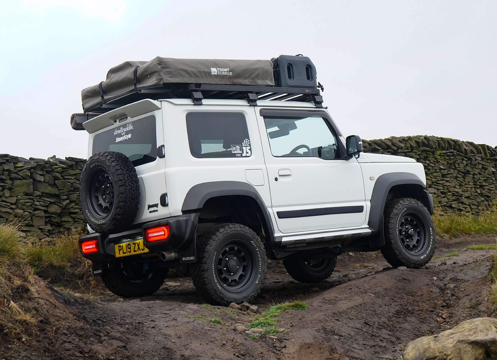 JimnyStyle Greenlaning with Roof Tent